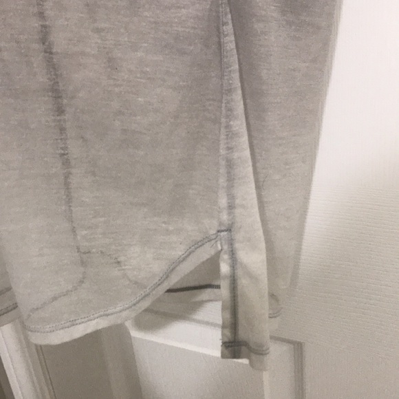 BCBG Maxazria Sleeveless  Top - Picture 4 of 6